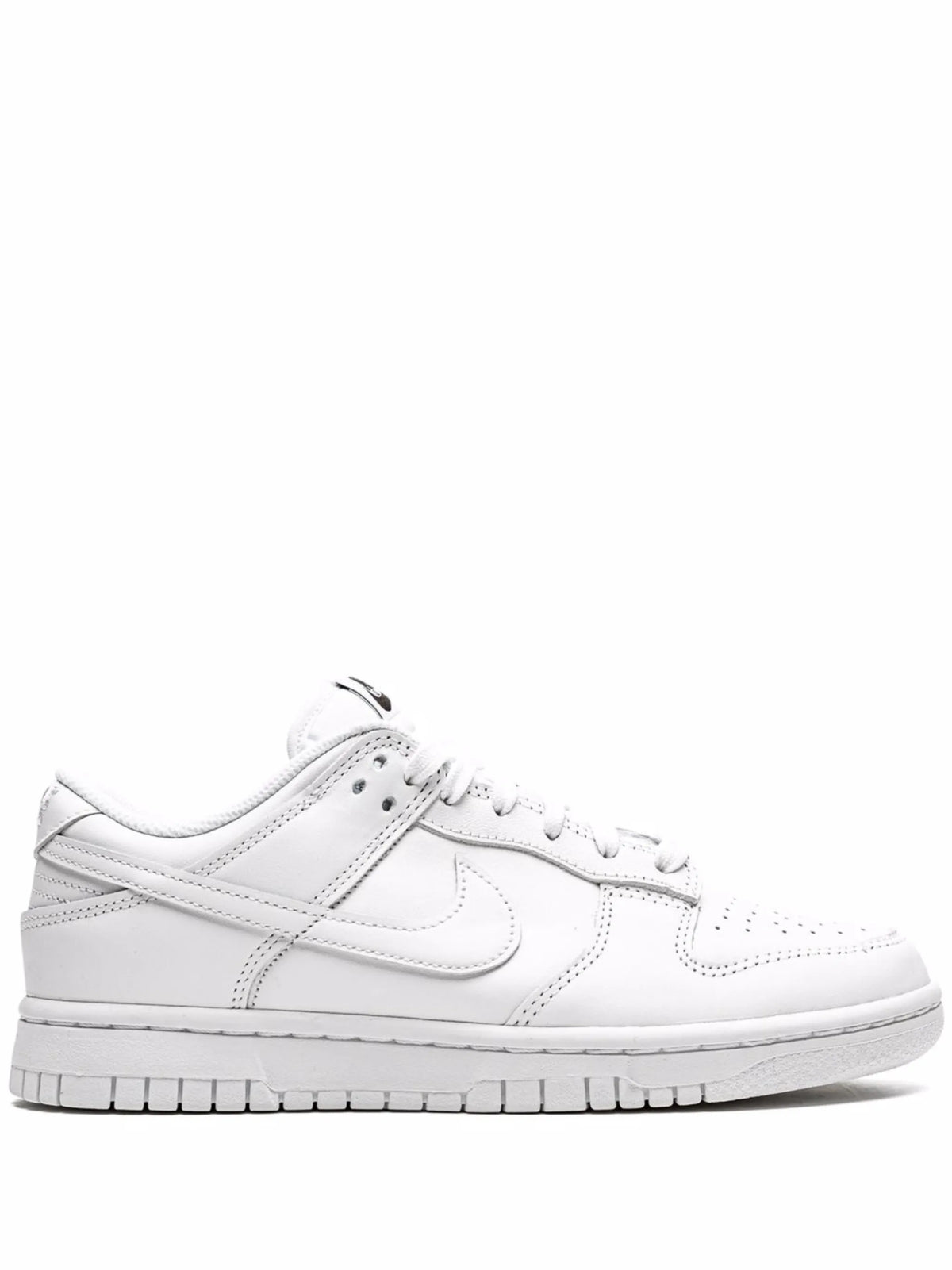 Dunk Low – Triple White