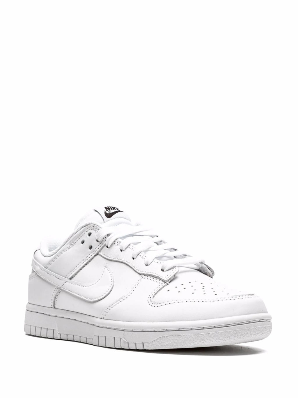 Dunk Low – Triple White